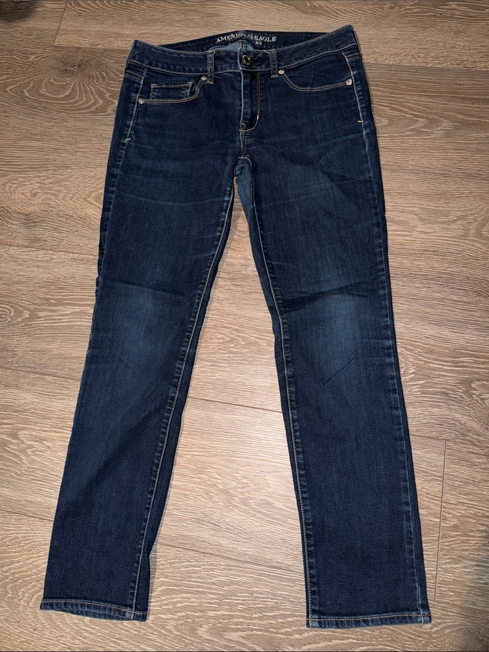 American Eagle Outfitters Dark Wash Skinny Jeans Size 8 Short